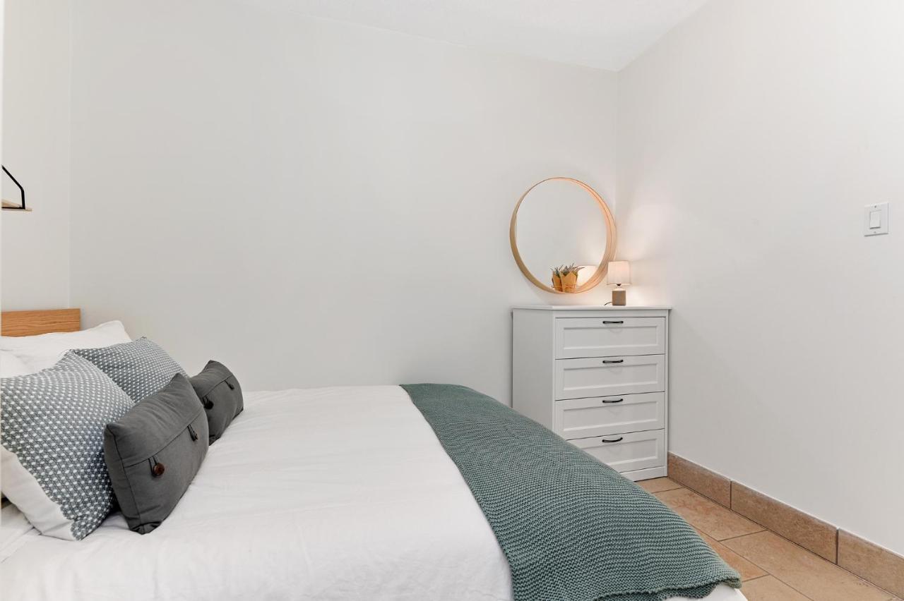 Baptiste Lake Lodge Harcourt エクステリア 写真