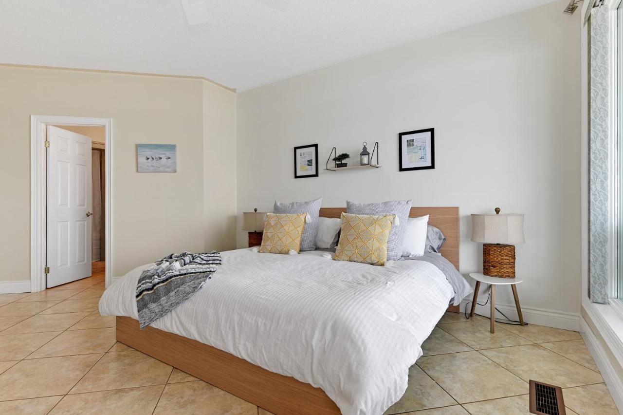 Baptiste Lake Lodge Harcourt エクステリア 写真